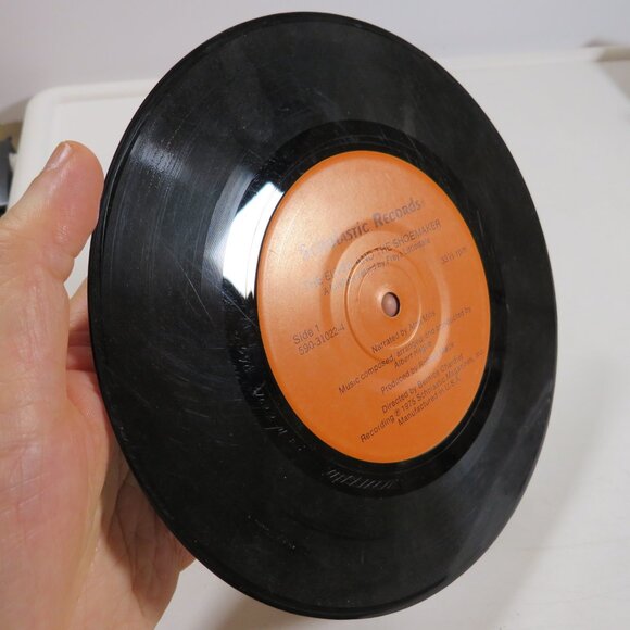 Elves and The Shoemaker LP Vinyl Record  33 1/2 RPM 1975 Scholastic - Picture 4 of 6